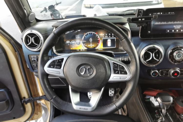 Used BAIC Off-Road BJ40 2019 2.3T Automatic Four-Wheel Drive Ring the Tower Champion Edition China VI Steering Wheel