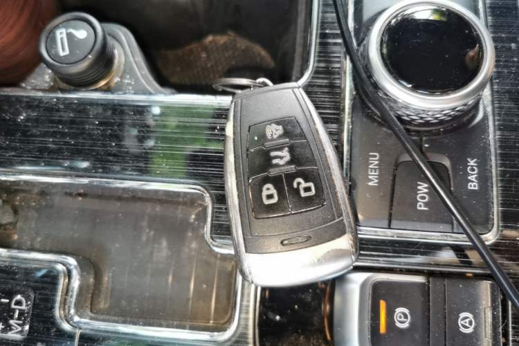 Used BAIC Off-Road BJ40 2019 2.3T Automatic Four-Wheel Drive Ring the Tower Champion Edition China VI Vehicle Key