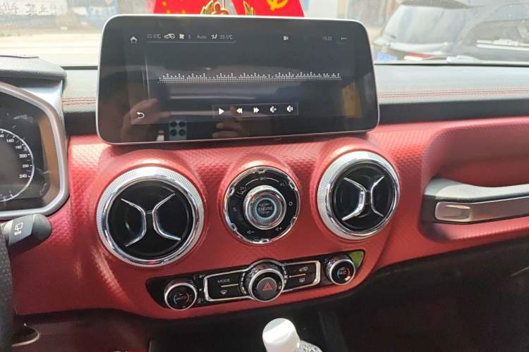 Used BAIC Off-Road BJ40 2019 PLUS 2.3T Automatic Four-Wheel Drive Premium Edition China VI Audio And AC Panel