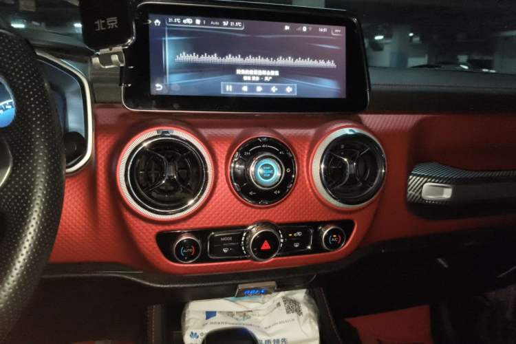 Used BAIC Off-Road BJ40 2019 PLUS 2.3T Automatic Four-Wheel Drive Premium Edition China VI Audio And AC Panel