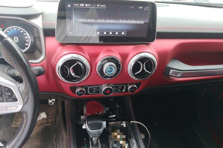 Used BAIC Off-Road BJ40 2019 2.3T Automatic Four-Wheel Drive Ring the Tower Champion Edition China VI Audio And AC Panel