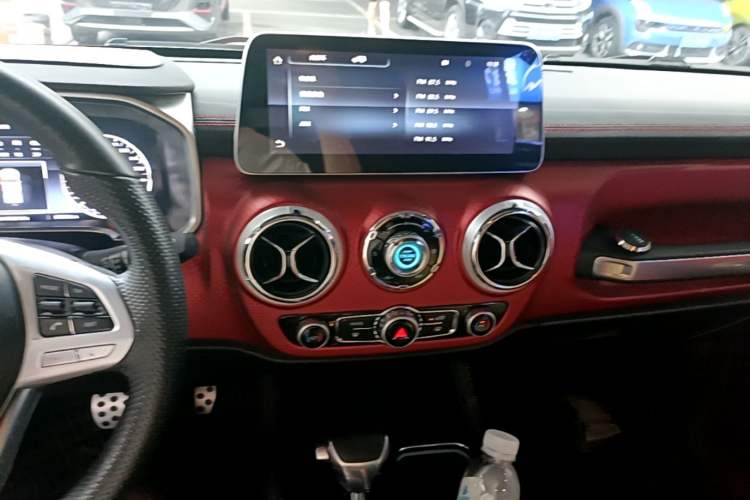 Used BAIC Off-Road BJ40 2019 PLUS 2.3T Automatic Four-Wheel Drive Premium Edition China VI Audio And AC Panel