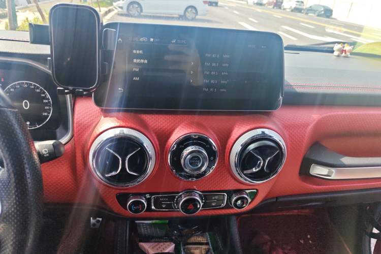 Used BAIC Off-Road BJ40 2019 PLUS 2.3T Automatic Four-Wheel Drive Premium Edition China VI Audio And AC Panel