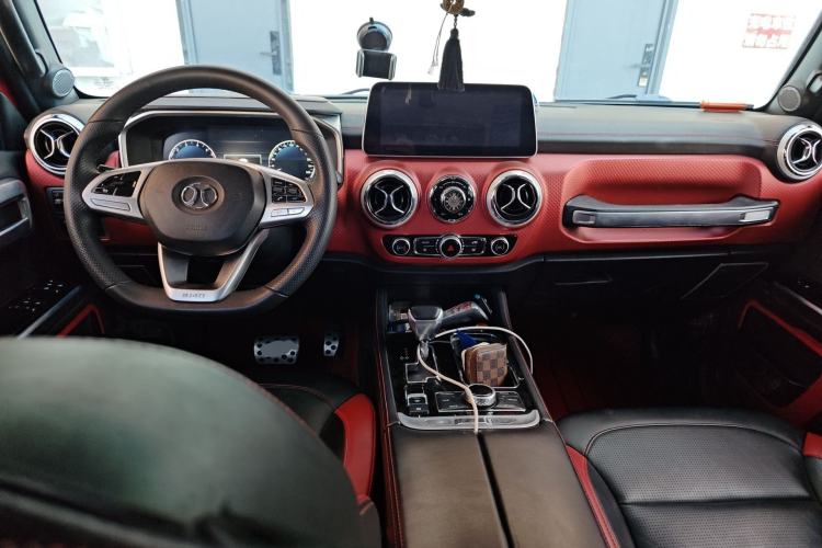 Used BAIC Off-Road BJ40 2019 PLUS 2.3T Automatic Four-Wheel Drive Premium Edition China VI Center Console