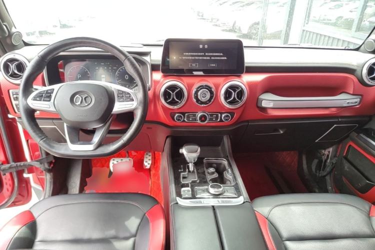 Used BAIC Off-Road BJ40 2019 2.3T Automatic Four-Wheel Drive Urban Hunter Edition Premium Model China VI Emission Standard Center Console