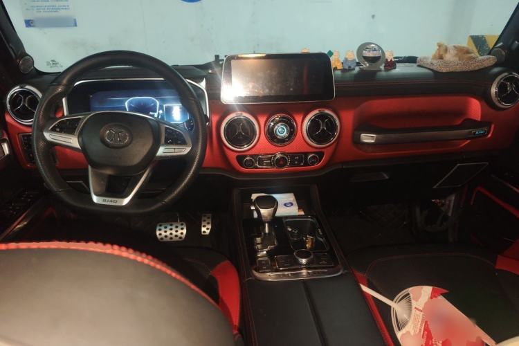 Used BAIC Off-Road BJ40 2019 PLUS 2.3T Automatic Four-Wheel Drive Premium Edition China VI Center Console