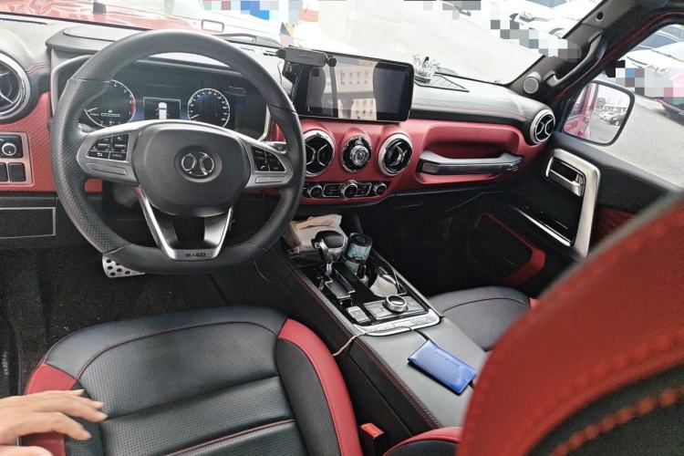 Used BAIC Off-Road BJ40 2019 PLUS 2.3T Automatic Four-Wheel Drive Flagship Edition China VI Emission Standard Center Console