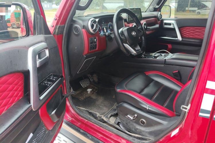 Used BAIC Off-Road BJ40 2019 2.3T Automatic Four-Wheel Drive Ring the Tower Champion Edition China VI Driver Seat