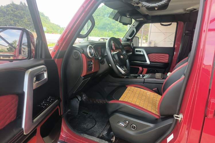 Used BAIC Off-Road BJ40 2019 PLUS 2.3T Automatic Four-Wheel Drive Flagship Edition China VI Emission Standard Driver Seat