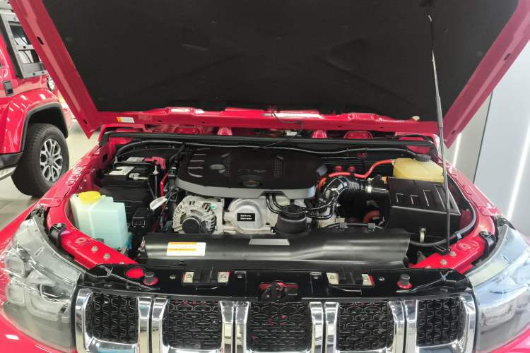 Used BAIC Off-Road BJ40 2019 PLUS 2.3T Automatic Four-Wheel Drive Premium Edition China VI Engine Bay