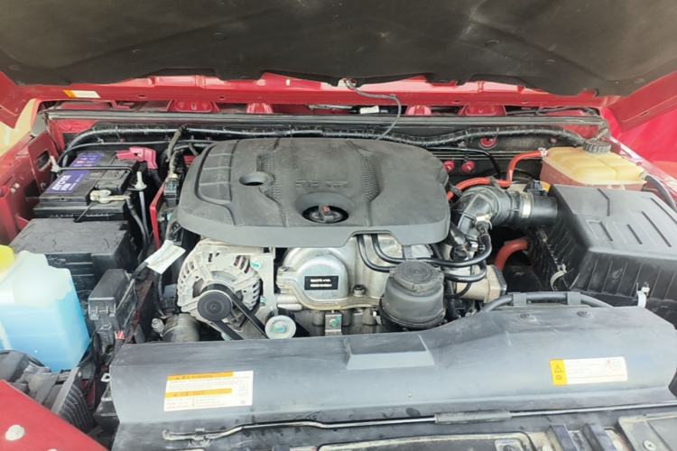 Used BAIC Off-Road BJ40 2019 PLUS 2.3T Automatic Four-Wheel Drive Flagship Edition China VI Emission Standard Engine Bay
