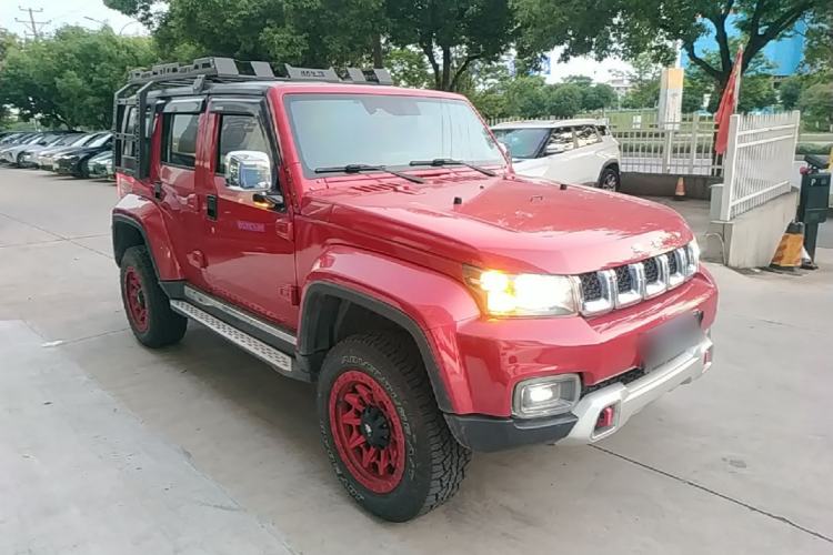 Used BAIC Off-Road BJ40 2019 Updated Version 2.0T Automatic All-Wheel Drive Urban Hunter Edition Premium China V Emission Standard Front Right 45 Deg