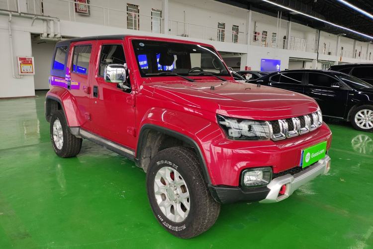Used BAIC Off-Road BJ40 2019 PLUS 2.3T Manual Four-Wheel Drive Prestige Edition China VI Emission Standard Front Right 45 Deg