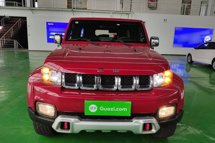 Used BAIC Off-Road BJ40 2019 PLUS 2.3T Manual Four-Wheel Drive Prestige Edition China VI Emission Standard Front