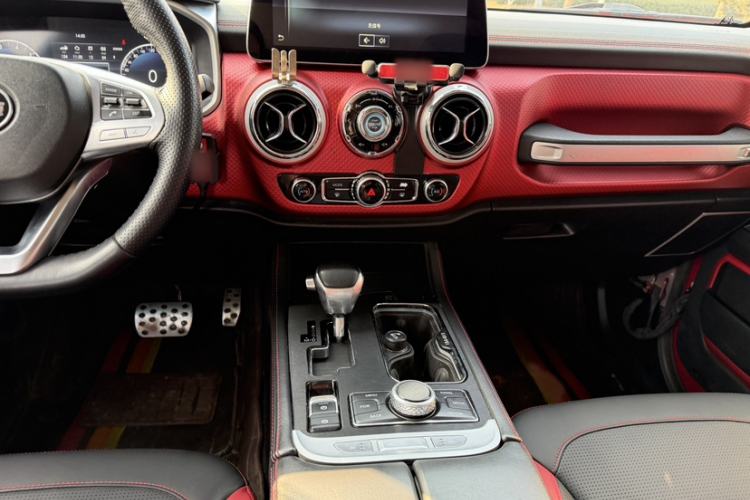Used BAIC Off-Road BJ40 2019 2.3T Automatic Four-Wheel Drive Urban Hunter Edition Flagship Model China VI Emission Standard Gear Lever