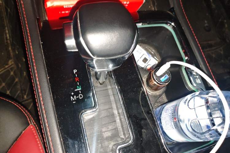 Used BAIC Off-Road BJ40 2019 2.0T Automatic Four-Wheel Drive Urban Hunter Edition Premium Model China V Emission Standard Gear Lever