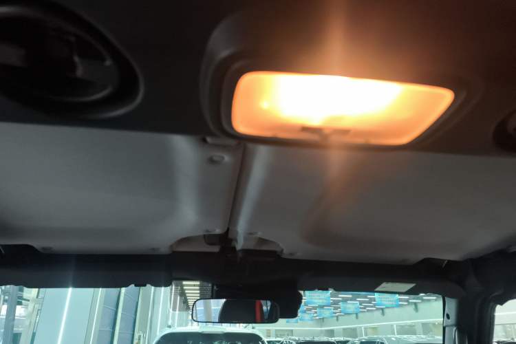 Used BAIC Off-Road BJ40 2019 PLUS 2.3T Automatic Four-Wheel Drive Premium Edition China VI Headliner