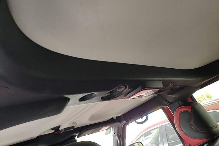 Used BAIC Off-Road BJ40 2019 PLUS 2.3T Automatic Four-Wheel Drive Premium Edition China VI Headliner
