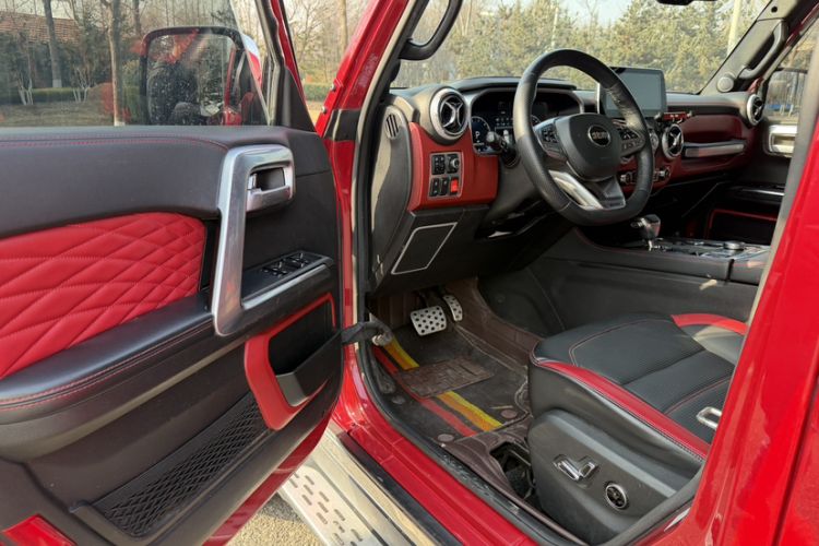 Used BAIC Off-Road BJ40 2019 2.3T Automatic Four-Wheel Drive Urban Hunter Edition Flagship Model China VI Emission Standard Interior 1