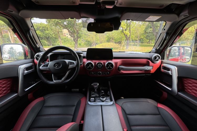 Used BAIC Off-Road BJ40 2019 PLUS 2.3T Automatic Four-Wheel Drive Flagship Edition China VI Emission Standard Interior 2