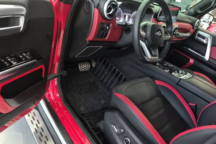 Used BAIC Off-Road BJ40 2019 PLUS 2.3T Automatic Four-Wheel Drive Premium Edition China VI Interior 3