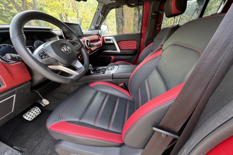 Used BAIC Off-Road BJ40 2019 PLUS 2.3T Automatic Four-Wheel Drive Flagship Edition China VI Emission Standard Interior 3