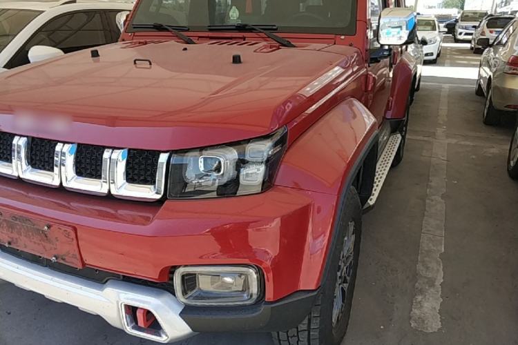 Used BAIC Off-Road BJ40 2019 2.3T Automatic Four-Wheel Drive Urban Hunter Edition Premium Model China VI Emission Standard Left Front Headlight
