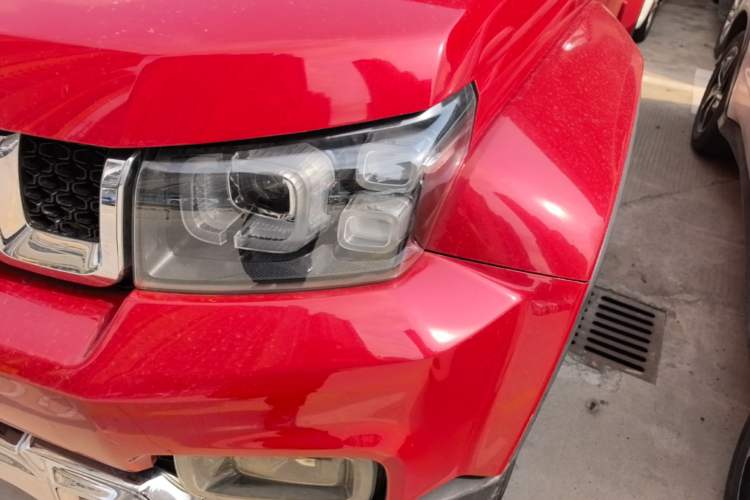 Used BAIC Off-Road BJ40 2019 2.0T Automatic Four-Wheel Drive Urban Hunter Edition Premium Model China V Emission Standard Left Front Headlight