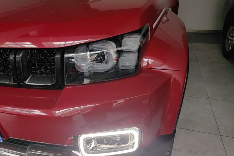Used BAIC Off-Road BJ40 2019 2.3T Automatic Four-Wheel Drive Ring the Tower Champion Edition China VI Left Front Headlight