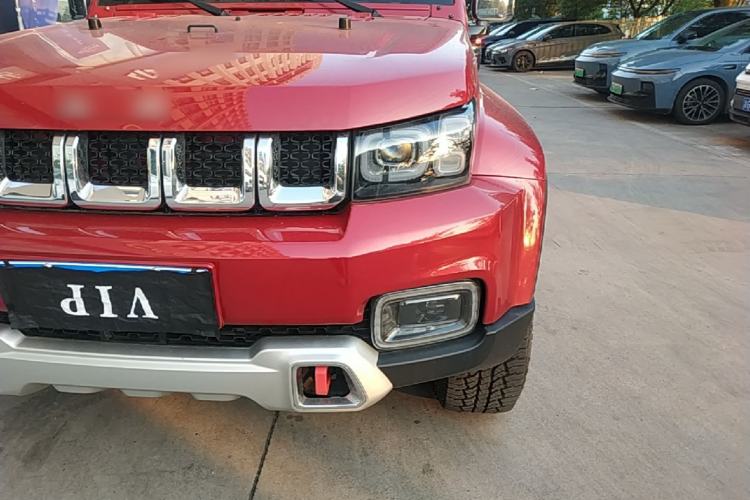 Used BAIC Off-Road BJ40 2019 Updated Version 2.0T Automatic All-Wheel Drive Urban Hunter Edition Premium China V Emission Standard Left Front Headlight