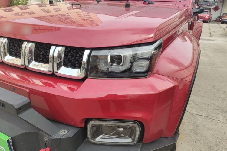 Used BAIC Off-Road BJ40 2019 2.3T Automatic Four-Wheel Drive Urban Hunter Edition Flagship Model China VI Emission Standard Left Front Headlight
