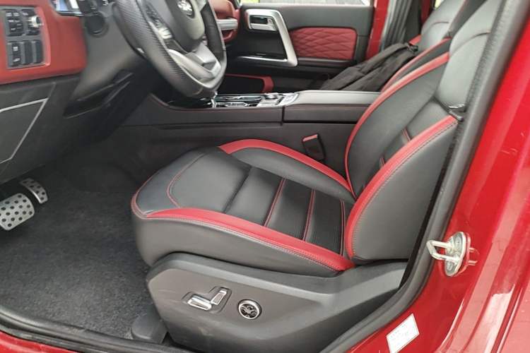 Used BAIC Off-Road BJ40 2019 PLUS 2.3T Automatic Four-Wheel Drive Premium Edition China VI Left Front Seat