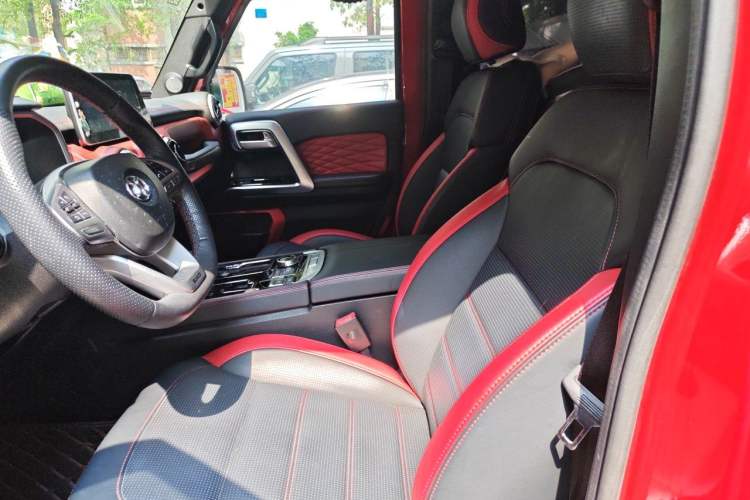 Used BAIC Off-Road BJ40 2019 2.3T Automatic Four-Wheel Drive Urban Hunter Edition Premium Model China VI Emission Standard Left Front Seat