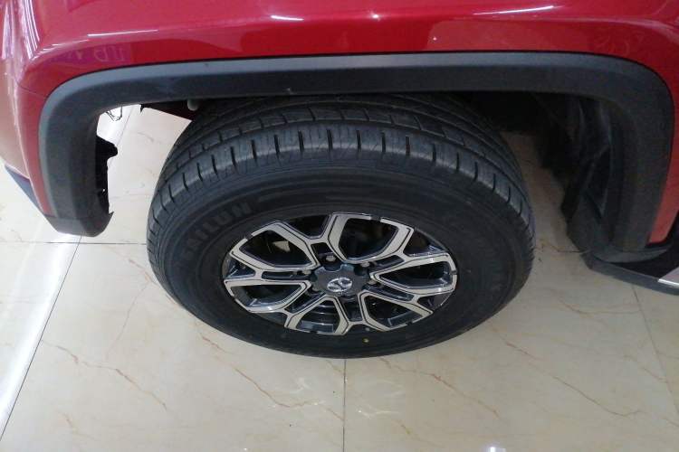 Used BAIC Off-Road BJ40 2019 Updated Version 2.0T Automatic All-Wheel Drive Urban Hunter Edition Premium China V Emission Standard Left Front Wheel Hub