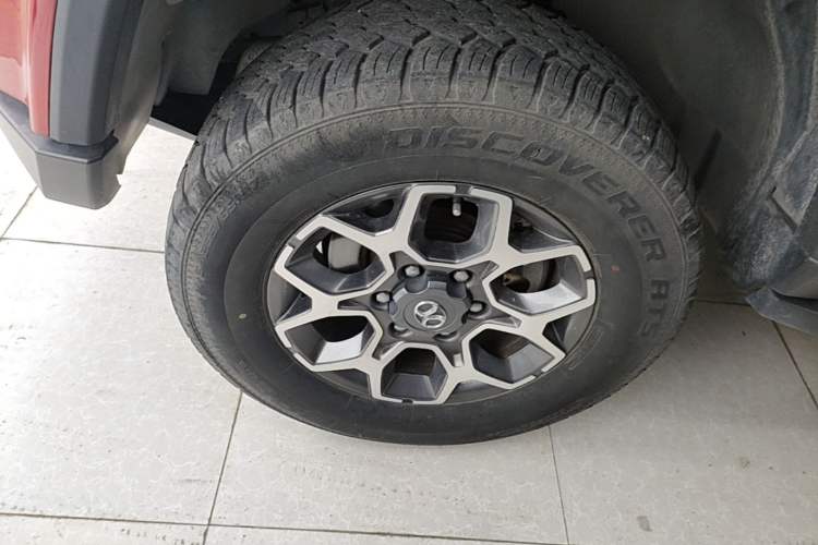 Used BAIC Off-Road BJ40 2019 PLUS 2.3T Automatic Four-Wheel Drive Premium Edition China VI Left Front Wheel Hub