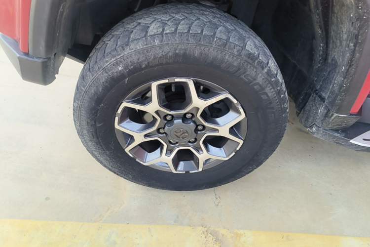 Used BAIC Off-Road BJ40 2019 PLUS 2.3T Automatic Four-Wheel Drive Flagship Edition China VI Emission Standard Left Front Wheel Hub