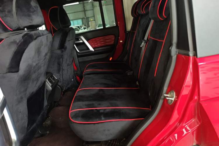 Used BAIC Off-Road BJ40 2019 Updated Version 2.0T Automatic All-Wheel Drive Urban Hunter Edition Premium China V Emission Standard Left Rear Seat