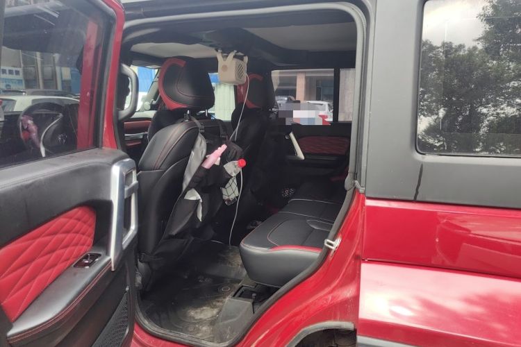 Used BAIC Off-Road BJ40 2019 2.0T Automatic Four-Wheel Drive Urban Hunter Edition Flagship Model China V Emission Standard Left Rear Seat
