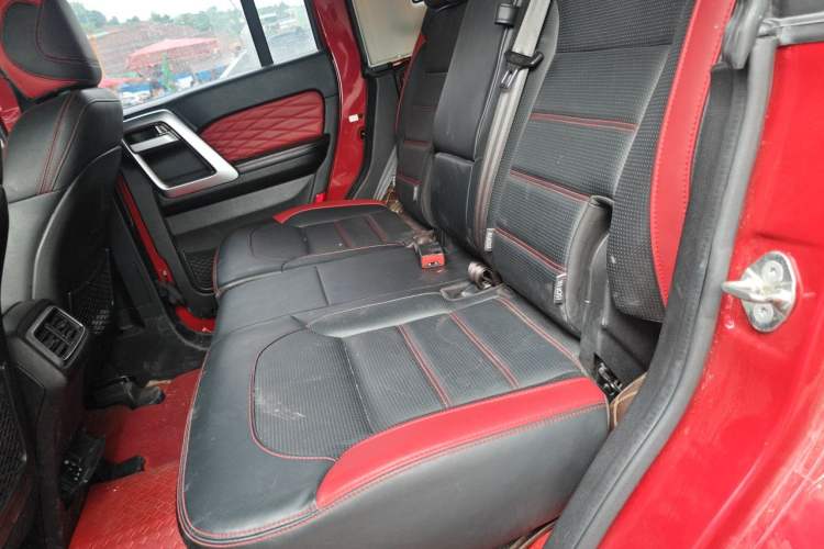 Used BAIC Off-Road BJ40 2019 PLUS 2.3T Automatic Four-Wheel Drive Premium Edition China VI Left Rear Seat