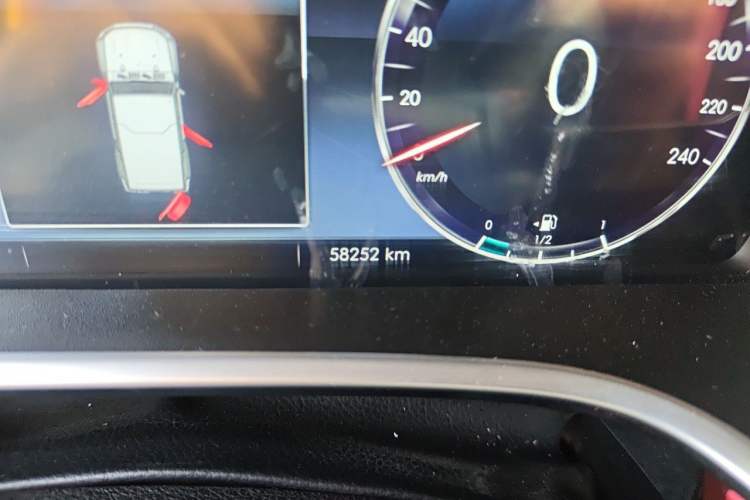 Used BAIC Off-Road BJ40 2019 PLUS 2.3T Automatic Four-Wheel Drive Premium Edition China VI Odometer Close Up