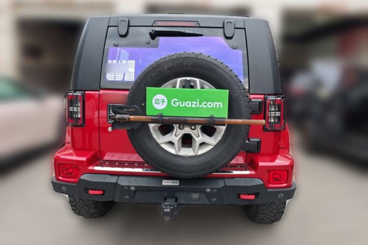 Used BAIC Off-Road BJ40 2019 PLUS 2.3T Manual Four-Wheel Drive Prestige Edition China VI Emission Standard Rear