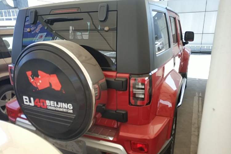 Used BAIC Off-Road BJ40 2019 2.3T Automatic Four-Wheel Drive Urban Hunter Edition Premium Model China VI Emission Standard Rear Right 45 Deg