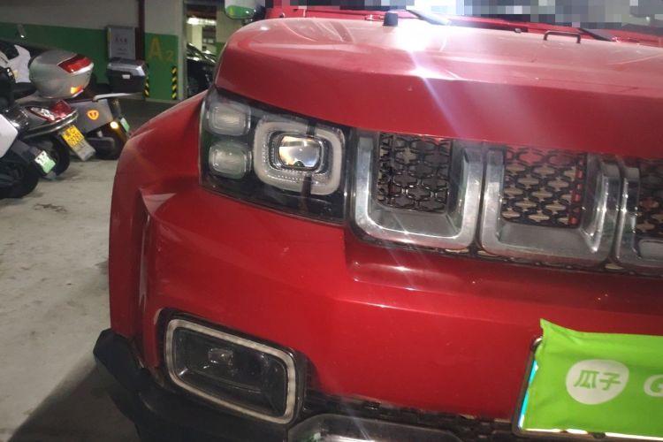 Used BAIC Off-Road BJ40 2019 2.0T Automatic Four-Wheel Drive Urban Hunter Edition Premium Model China V Emission Standard Right Front Headlight