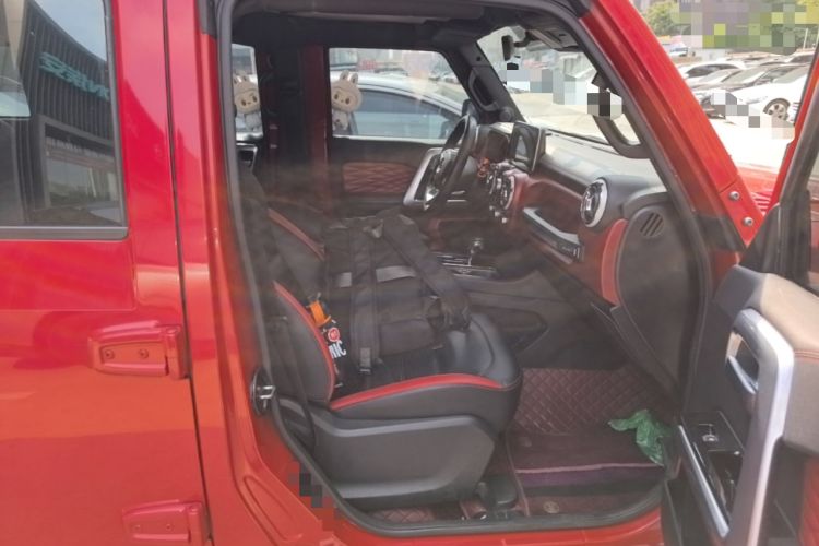 Used BAIC Off-Road BJ40 2019 2.0T Automatic Four-Wheel Drive Urban Hunter Edition Premium Model China V Emission Standard Right Front Seat