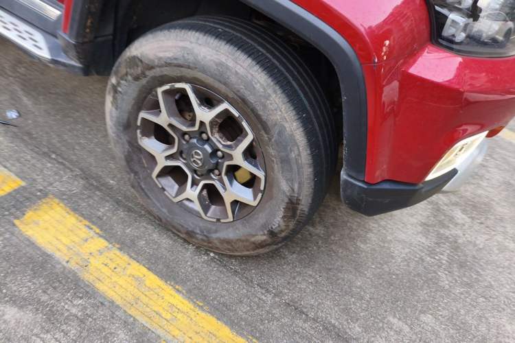 Used BAIC Off-Road BJ40 2019 PLUS 2.3T Automatic Four-Wheel Drive Premium Edition China VI Right Front Wheel Hub