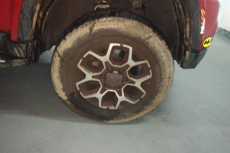 Used BAIC Off-Road BJ40 2019 PLUS 2.3T Automatic Four-Wheel Drive Premium Edition China VI Right Front Wheel Hub