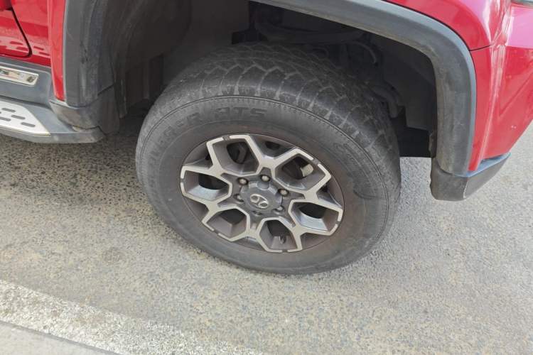 Used BAIC Off-Road BJ40 2019 PLUS 2.3T Automatic Four-Wheel Drive Premium Edition China VI Right Front Wheel Hub