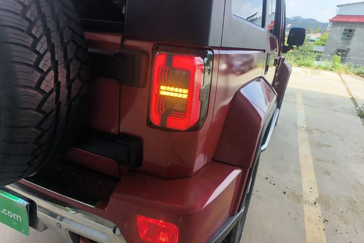 Used BAIC Off-Road BJ40 2019 PLUS 2.3T Automatic Four-Wheel Drive Flagship Edition China VI Emission Standard Right Rear Taillight