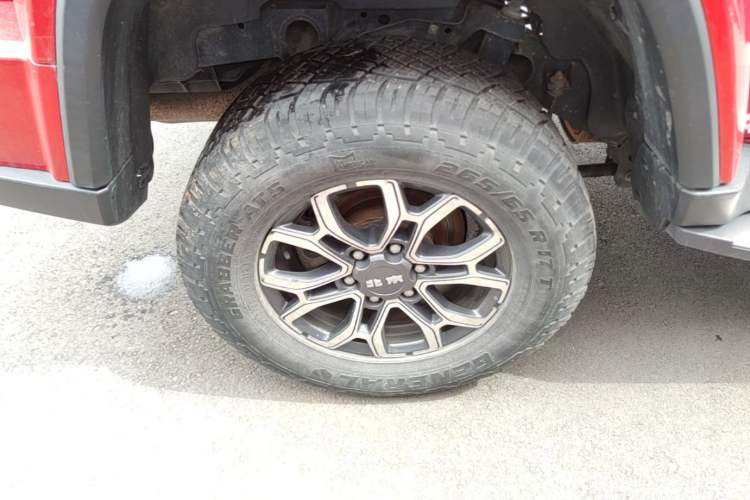 Used BAIC Off-Road BJ40 2019 2.3T Automatic Four-Wheel Drive Urban Hunter Edition Premium Model China VI Emission Standard Right Rear Wheel Hub