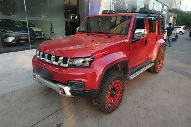 Used BAIC Off-Road BJ40 2019 Updated Version 2.0T Automatic All-Wheel Drive Urban Hunter Edition Premium China V Emission Standard